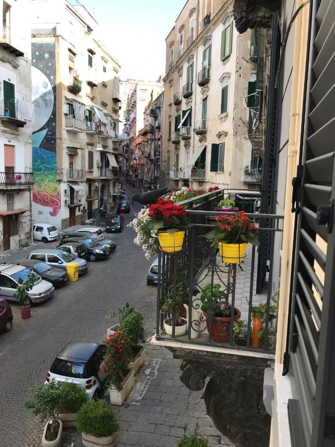 La Cartolina Di Napoli Parking Free Small Car Exterior foto