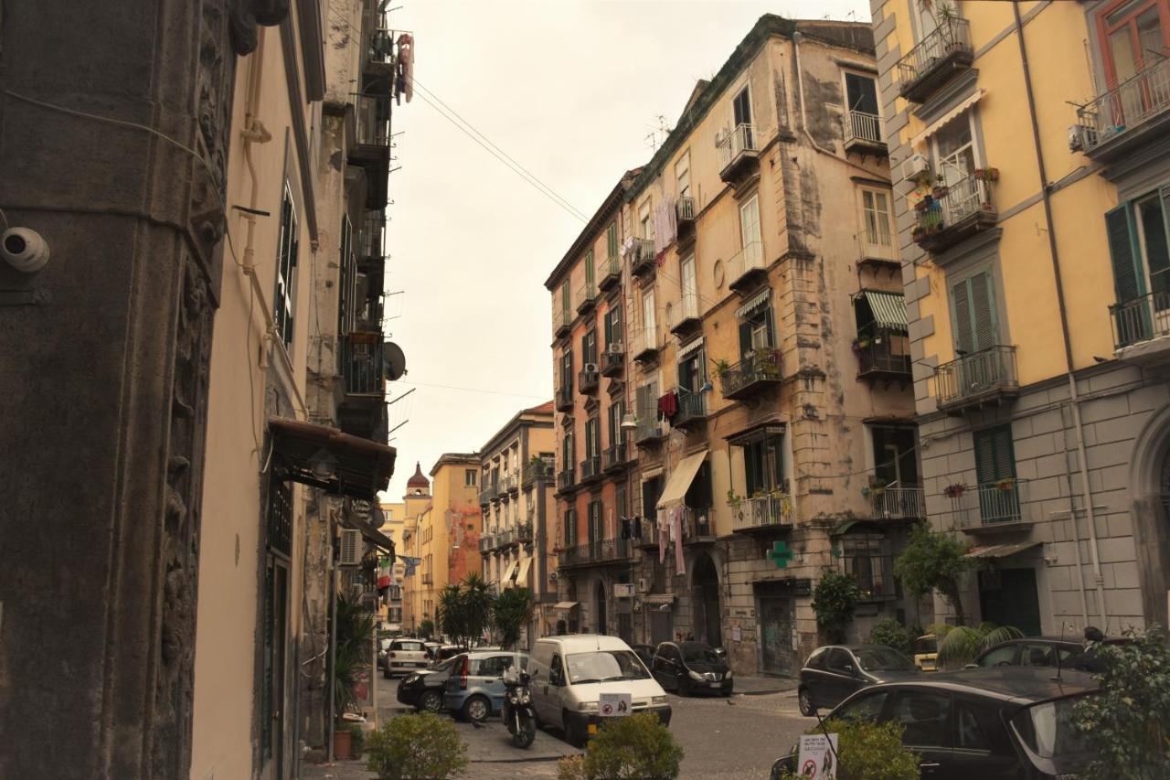 La Cartolina Di Napoli Parking Free Small Car Exterior foto